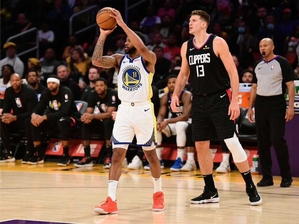 勇士前三节替补表现低迷,库明加穆迪9投全失,卢尼独得3分 为了更直观地看出勇士替补的问题,我们可以