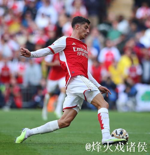 鲁尼：阿森纳有望英超夺冠，维拉实力尚需提升